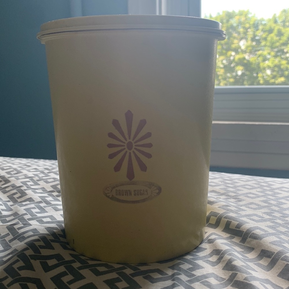 Vintage Tupperware Gold colour/ brown sugar with lid